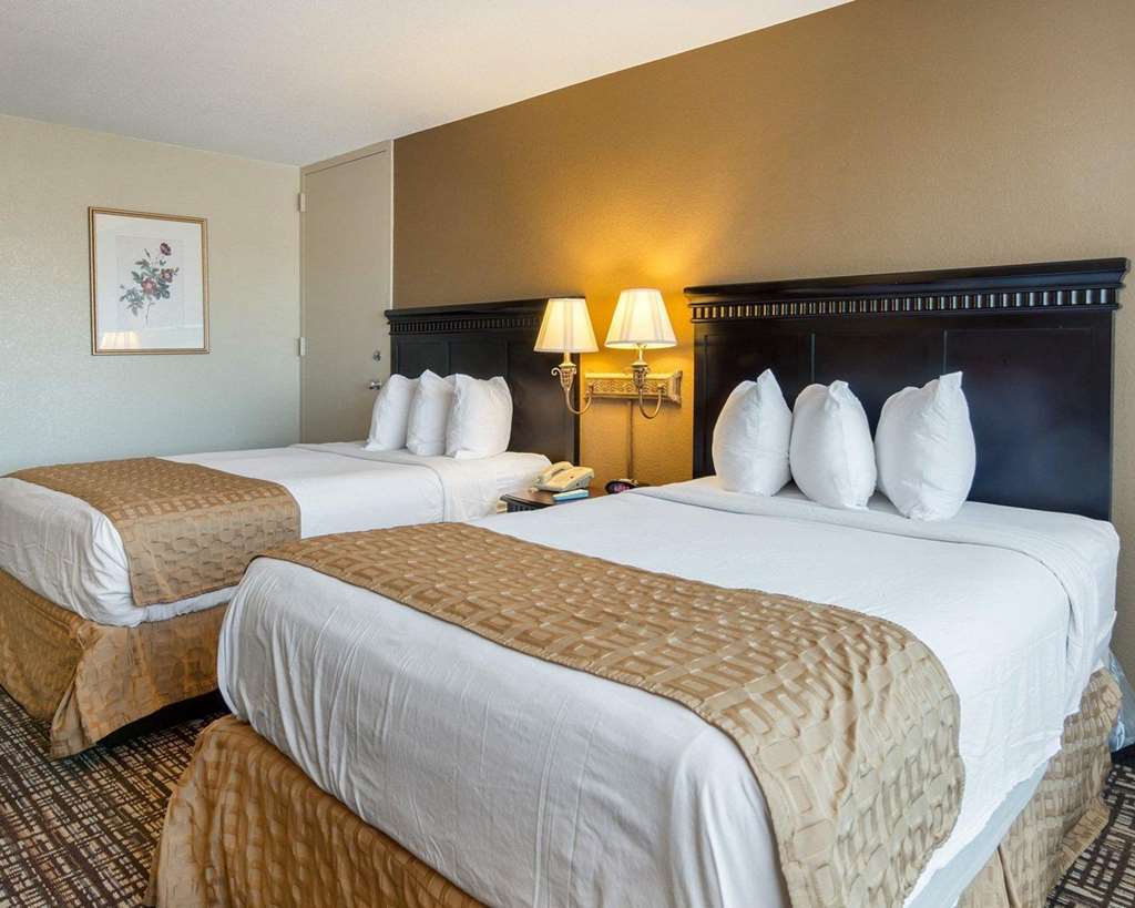 Quality Inn Near Hampton Coliseum Phòng bức ảnh