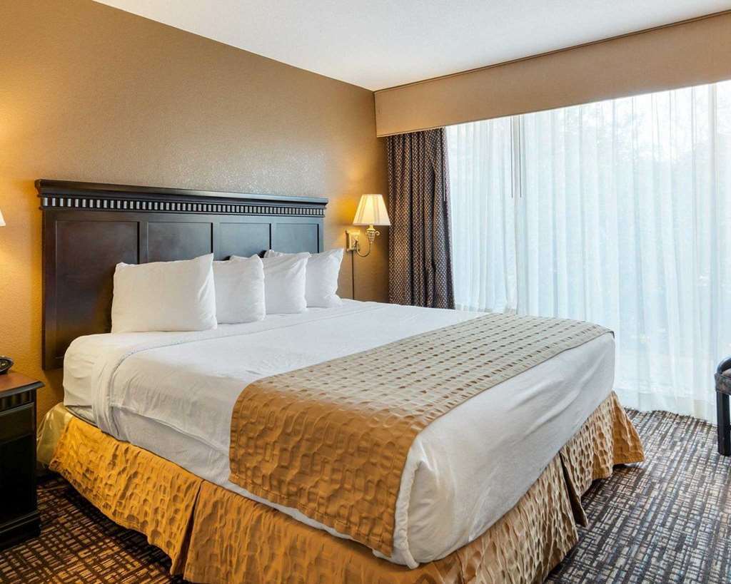 Quality Inn Near Hampton Coliseum Phòng bức ảnh